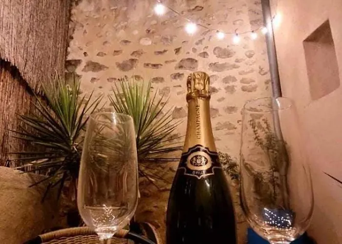 L'antre D'eros Apartment *