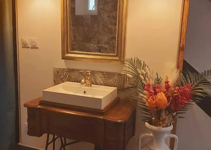 L'antre D'eros Apartment *